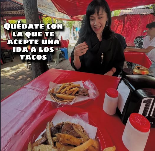 A un restaurante lujoso, cualquiera acepta