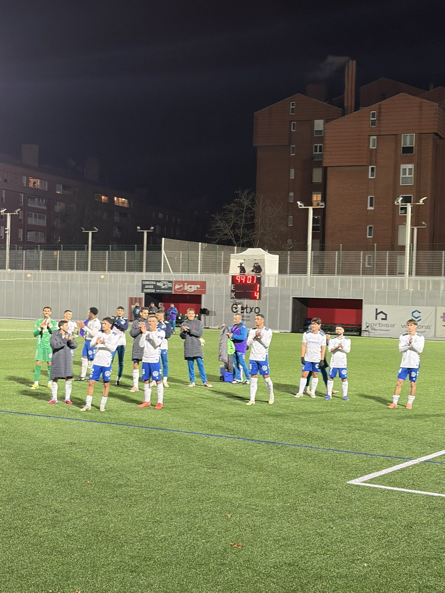 No sé el tiempo que llevaba sin ver una victoria fuera de casa en directo, pero sobre todo ha merecido el viaje por volver a juntarse con la buena gente de la <a href="/Ibericacdt17/">Peña Ibérica</a>