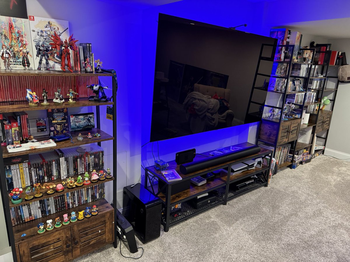 DallahGames's tweet image. A 38-year-old man has no choice but to live like this, right?! Jumping on this trend 😊