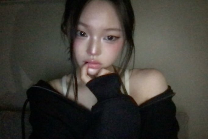 FRANCECLASSY's tweet image. 💾| 22.11.25 — IG

#BOEUN (@.benotpaused) ➵ 🥶

⌜@CLASSy_twt_⌟ | #CLASSY #클라씨• 🦔