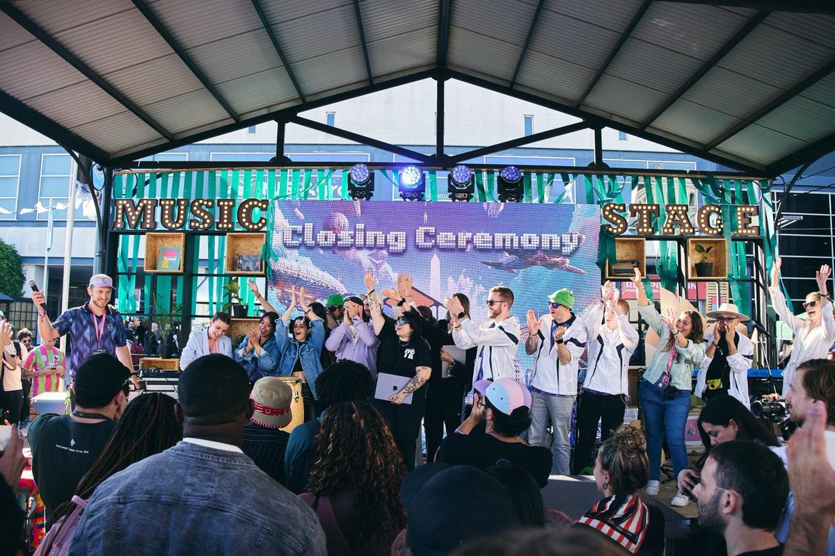 EFDevcon's tweet image. That&apos;s a wrap!

Thank you to everyone who attended Devconnect ARG.
We can&apos;t wait to see you again for the next one  in 2 years