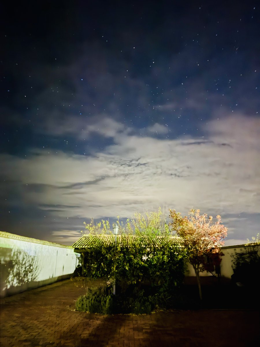 A Dios doy gracias cada día. 🙏💚🔝 Y ser de #Minaya y anochecer con es tos cielos, simplemente es #Vivir. Gracias Señor. 🔝🐥🦔