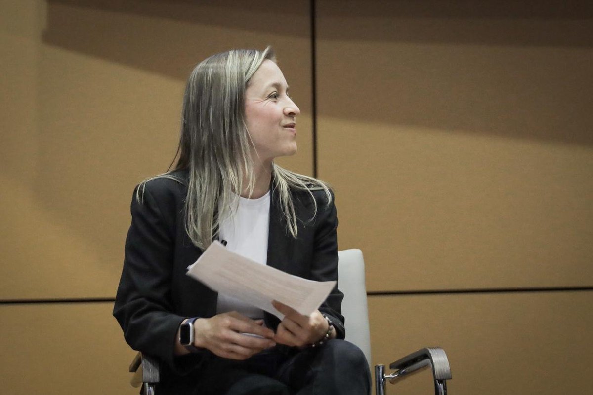 OITAndina's tweet image. Un 2do momento junto a la secretaria de Inclusión Social de @AlcaldiadeMed, el emprendedor de 🇻🇪, Wilhem Ardila, de #Tepuy y la corporación de desarrollo social #Interactuar, moderado por @FConconcreto sobre los desafíos en el emprendimiento para población refugiada y migrante.