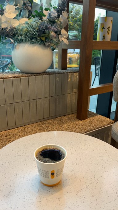 ”من تبادر لي على السكّه خيالِك
كل نبـض من الوله رحّب و هلّا🤍”

#مساء_الخير