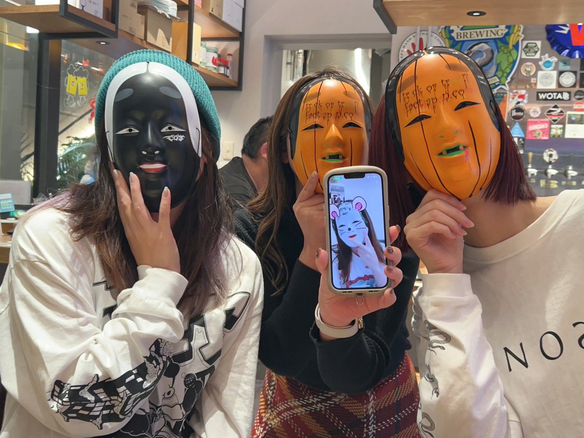 ren09hina07's tweet image. 2025.11.22

FOSS会
久しぶりみんなに会えてFOSSも飲めて
最高すぎた。。。(´；ω；｀)💗
やすこちゃんも参加できてよかった♡♡
ほんとみんな大好きです🤍🤍

 #FACT
 #FOSS 
 #能面姉妹