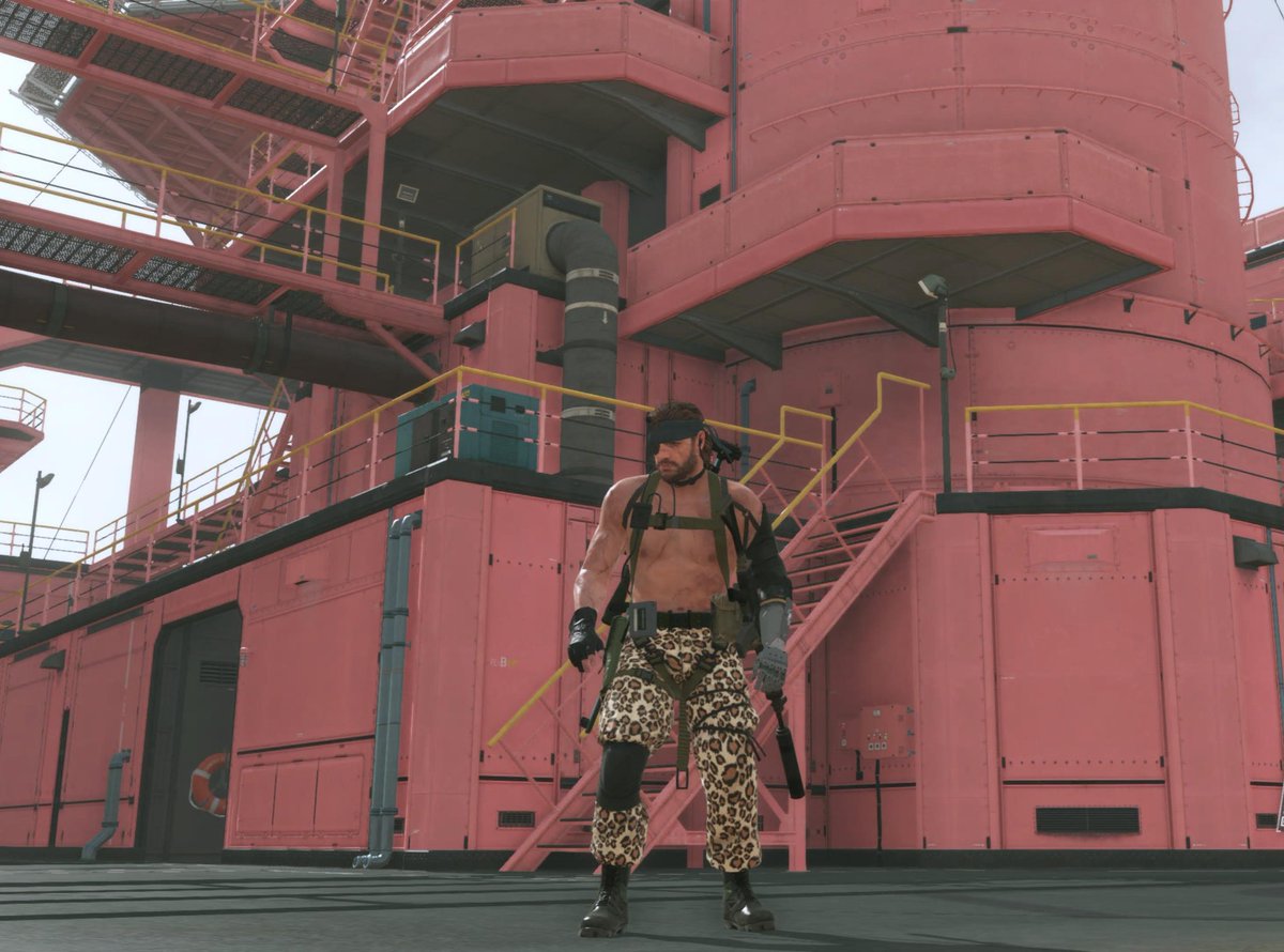 L0V3L0CK's tweet image. WHAT DO YOU MEAN &apos;DEATH BY SUICIDE&apos;?? WAS MY &quot;I HEART MILLER&quot;, PINK MOTHERBASE, ANIMAL PRINT UNIFORMS THAT BAD 😭