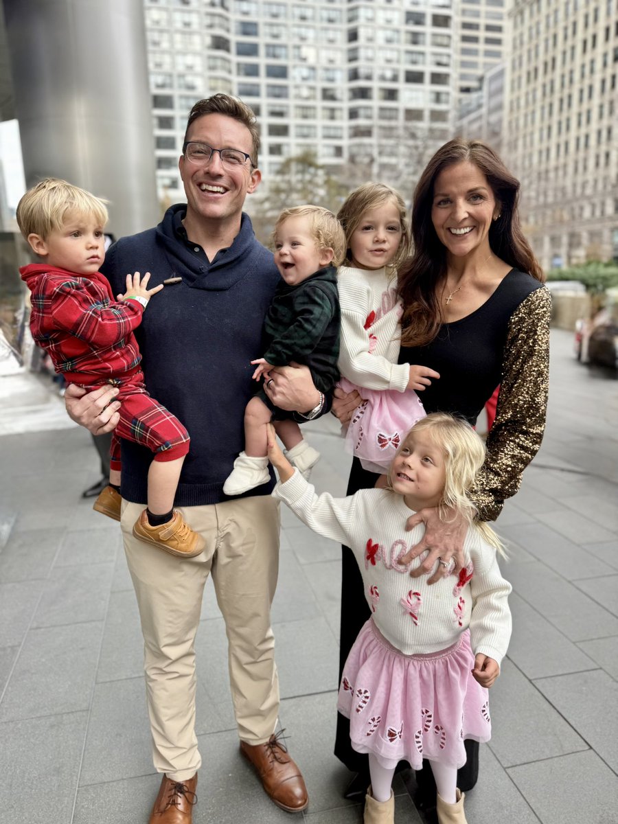 bennyjohnson's tweet image. I’m the luckiest man on earth.

That all. That’s the tweet.