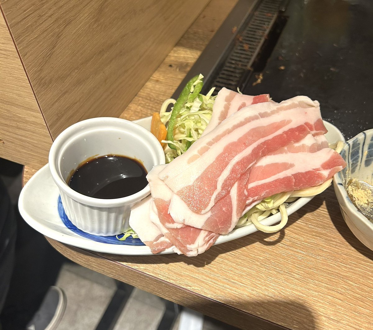 aichu5087's tweet image. 11/22夜。ダブルM氏と飯飲み。2人のリクエストで もんじゃ焼きで乾杯🍻2次会は海鮮レストランで再度の乾杯😊

#もんじゃ酒場だしや池袋東口店