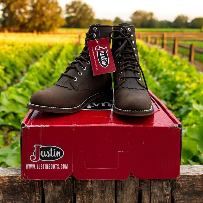 johnreichardwes's tweet image. .@JessieLynnJL says: Lace up. Level up. Introducing the NEW Justin Lace-Up Boots — where grit meets grind in every step! Built for the bold, made to move, and designed to last! Premium full grain leather! Leather lining! Removable orthotic insole!   justinboots.com