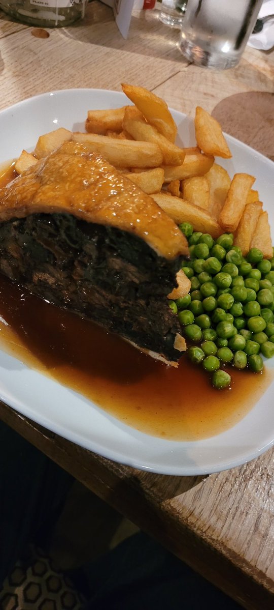 AndrewMcCrack17's tweet image. Great food tonight at The White Lion, Hampton-in-Arden