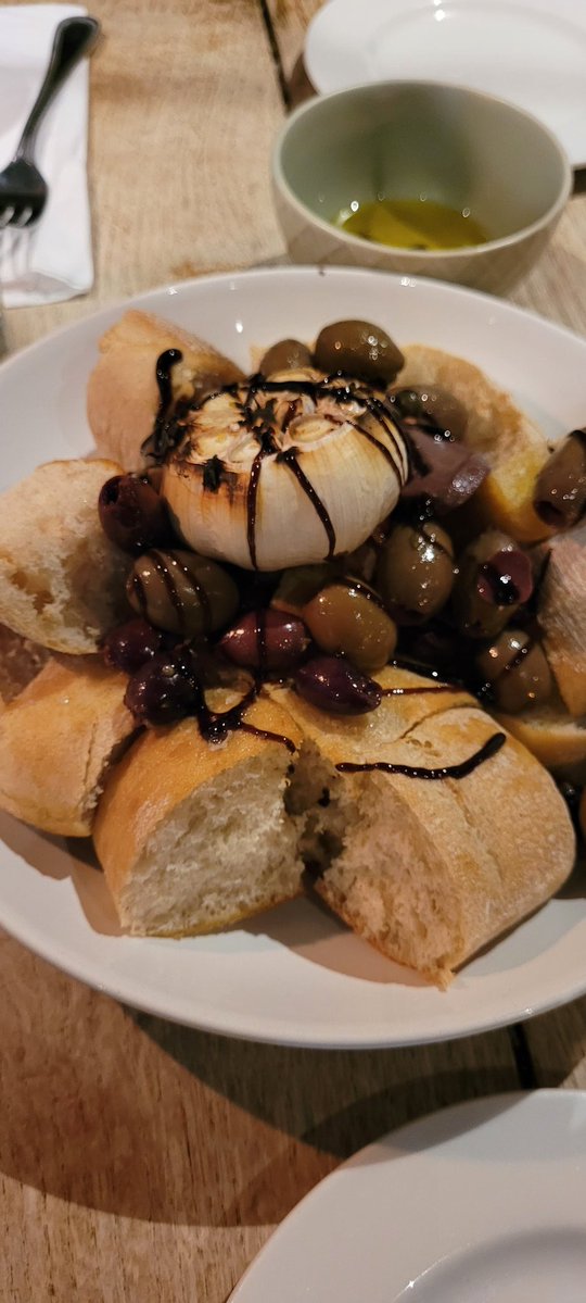 AndrewMcCrack17's tweet image. Great food tonight at The White Lion, Hampton-in-Arden