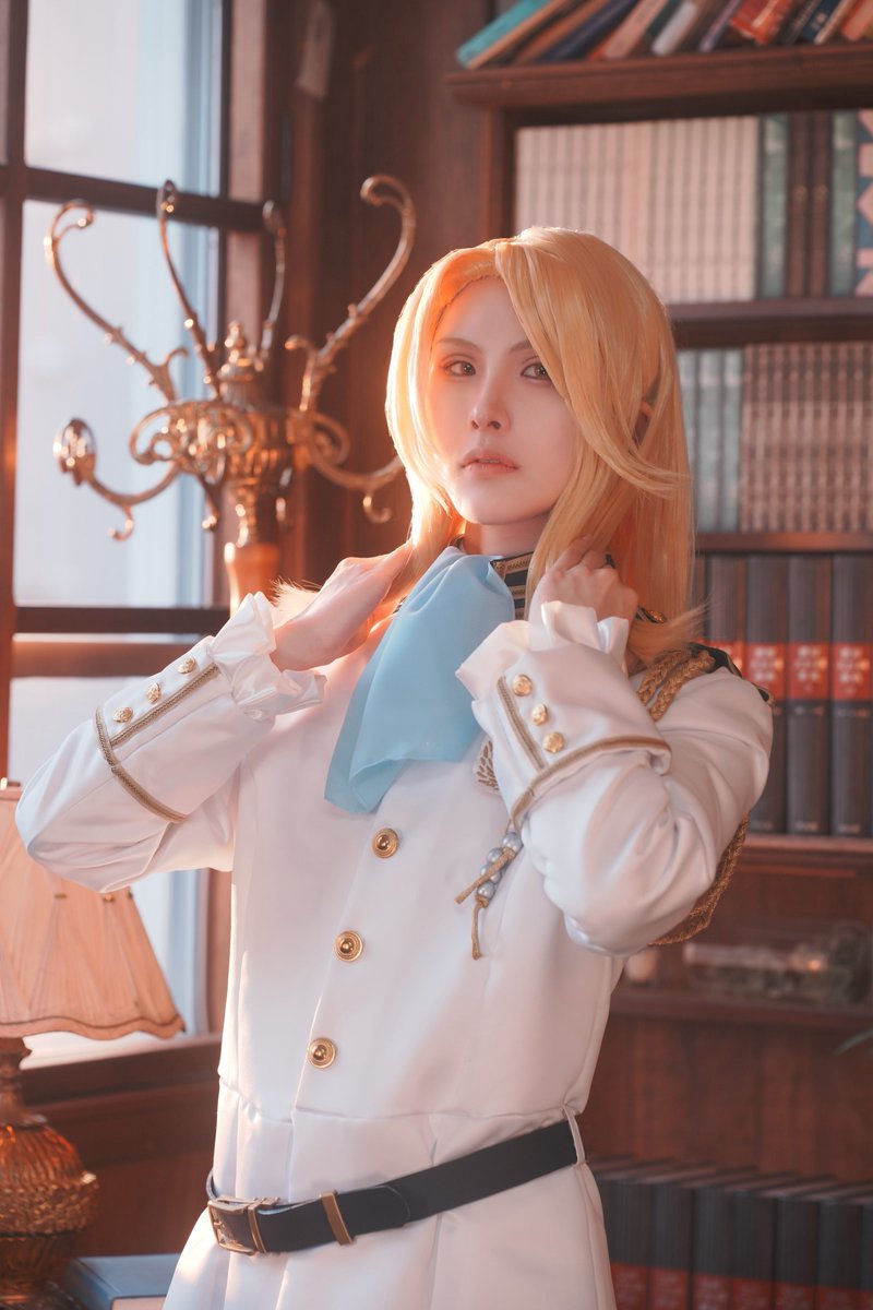 cos*

⊹₊⟡⋆˚⊹ Happy birthday ⊹₊⟡⋆˚⊹