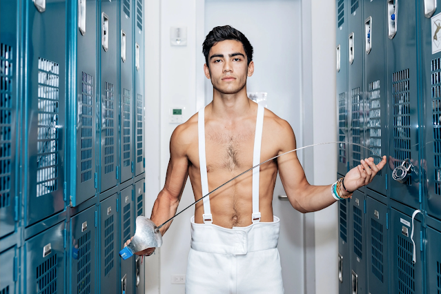 LukeAleek's tweet photo. Harvard Olympian Mitchell Saron sent a few nudes to someone via WhatsApp and Instagram - and they leaked! Read all about it here: https://t.co/puZiiavyx8 https://t.co/aidd5Du09n