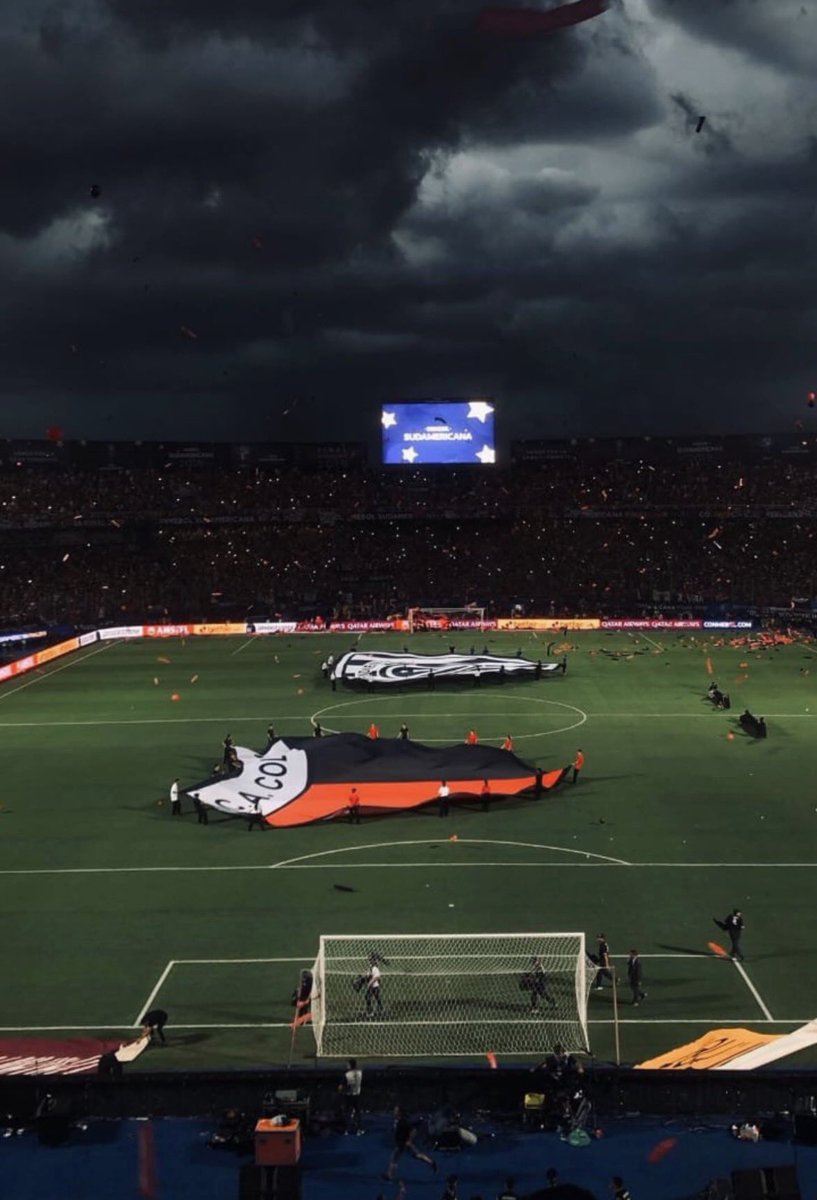 Cada Final de Sudamericana que pasa se hace más grande el hito histórico logrado por la gente de #Colón. 40.000 personas a otro país, la máxima movilización de una hinchada en toda la historia.