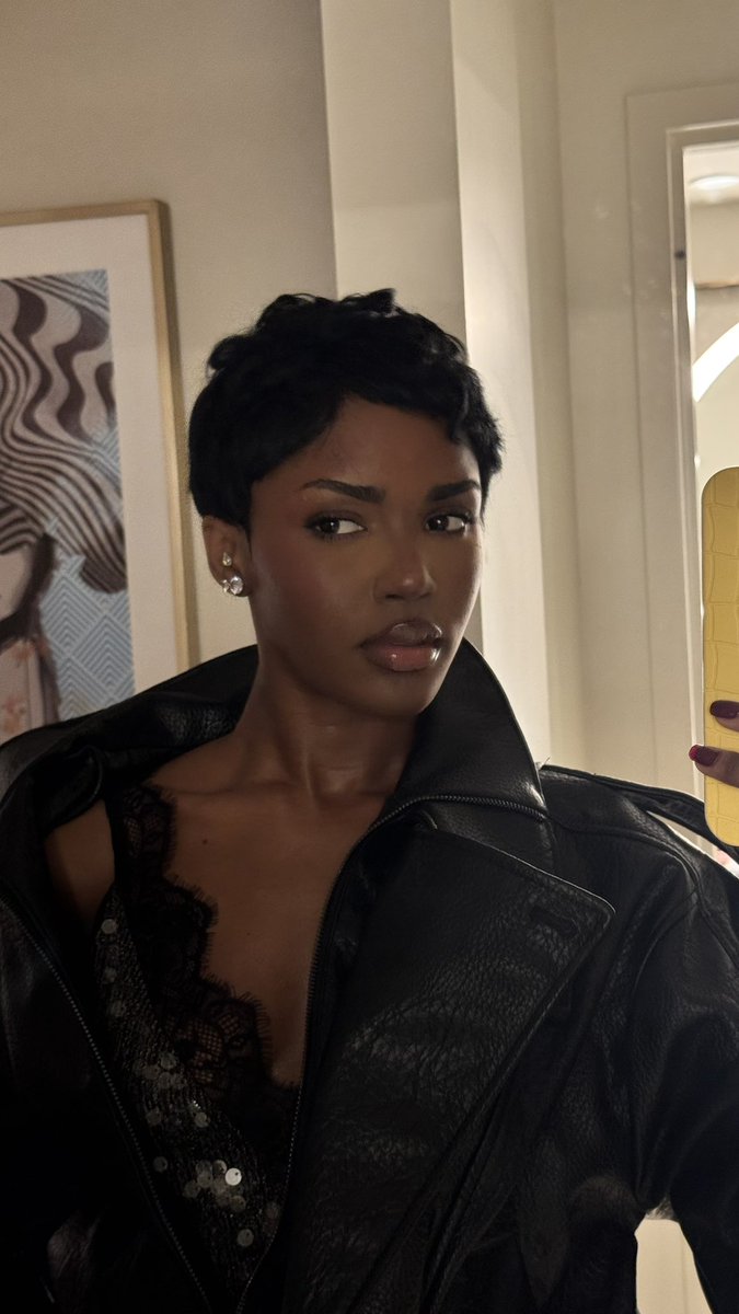 evssofficial_'s tweet image. 😮‍💨