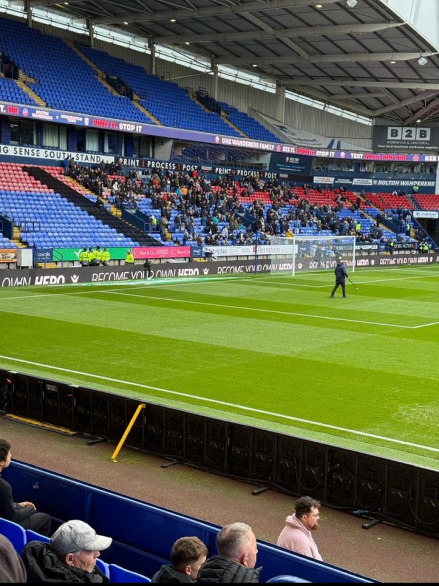 Michaelbcafc's tweet image. Missed the times when them lot went into hiding after the bumming we gave them🤣
Think they forget to easily how shit their support really is….
#bcafc