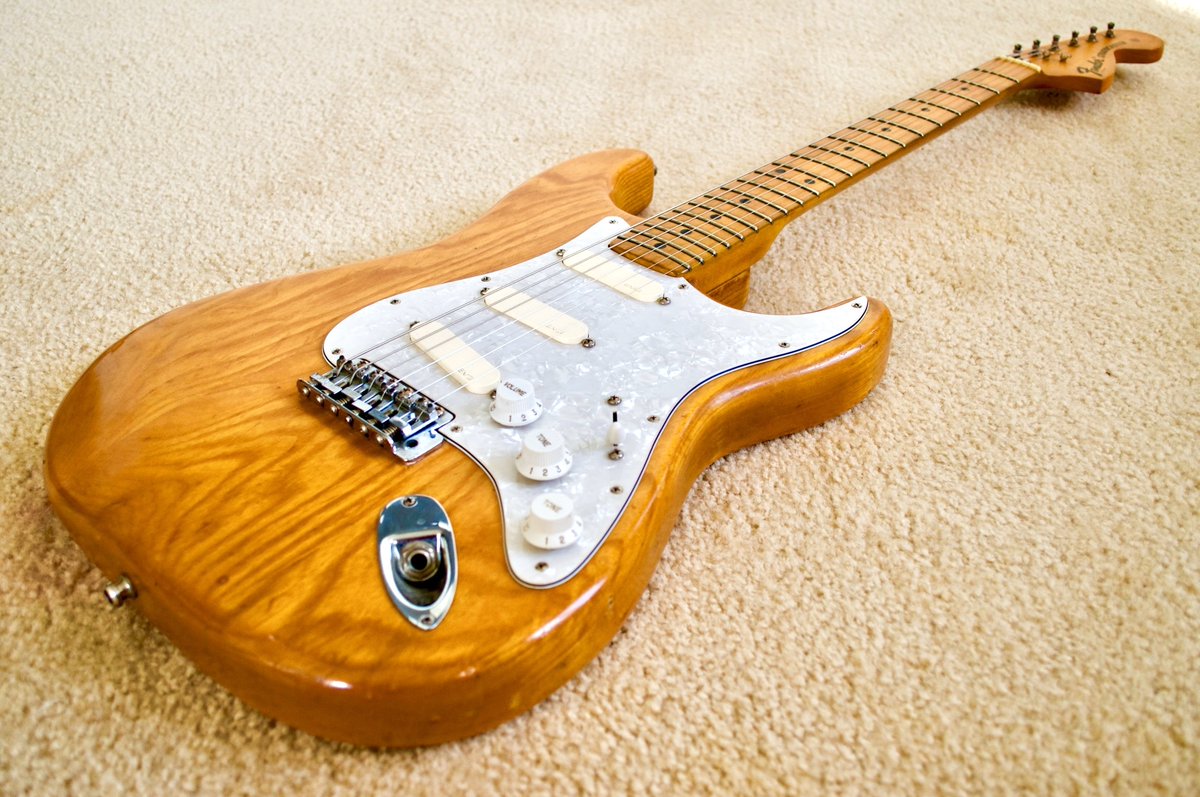 sageofstones's tweet image. 1974 Natural Fender Strat.
#guitar #Fender #Stratocaster #Straturday