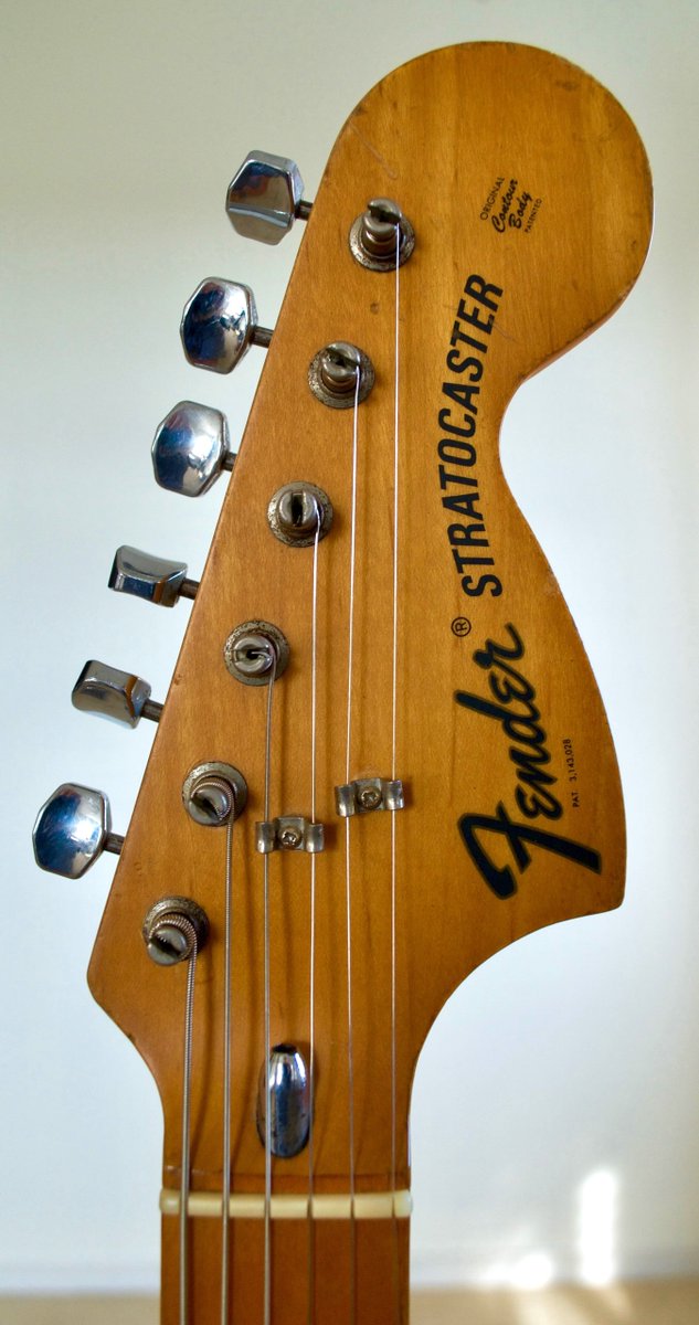 sageofstones's tweet image. 1974 Natural Fender Strat.
#guitar #Fender #Stratocaster #Straturday