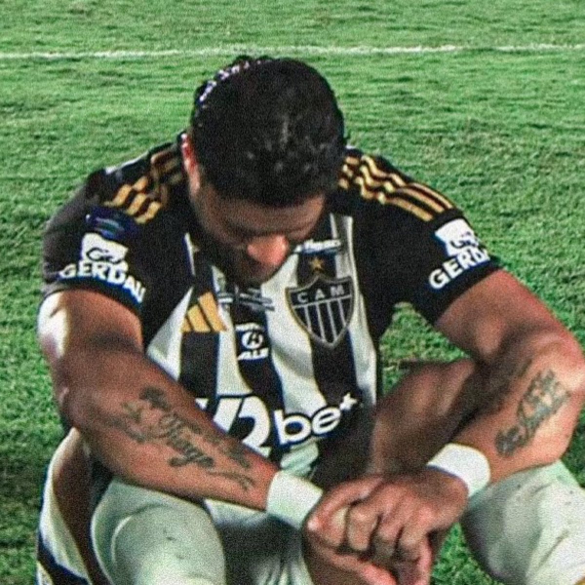 Briagustinaa's tweet photo. Llorá, Hulk. Llorá como lloré yo aquella noche del 2024 https://t.co/IENbJVSJJS