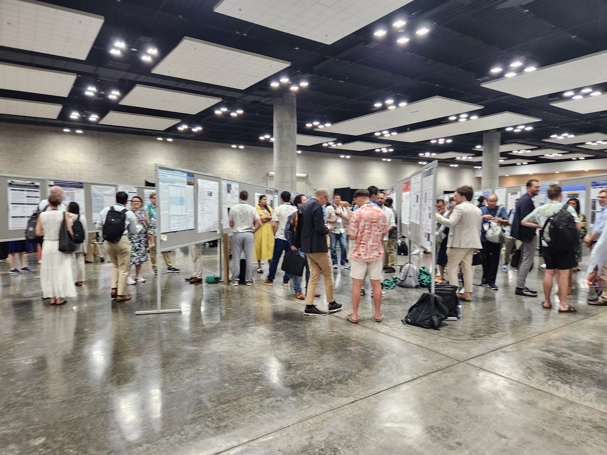 NeuroOnc's tweet image. Exploring new research and connecting with colleagues at the Saturday #SNO2025 Poster, Rapid Reports and Networking Session. #ScientificMeeting