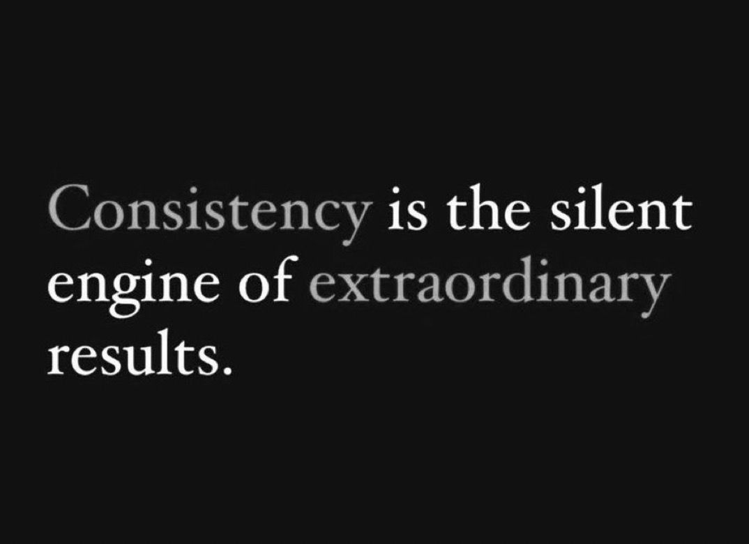 alvinfoo's tweet image. Consistency doesn’t make noise but it makes progress.

Everyone wants extraordinary results.
But very few are willing to commit to the unseen, uncelebrated, and often unexciting part of the journey:

Showing up every day.
Doing the reps.
Improving 1% at a time.

In a world…