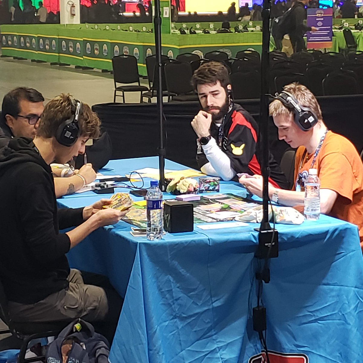 Cyrus Davis tweet media