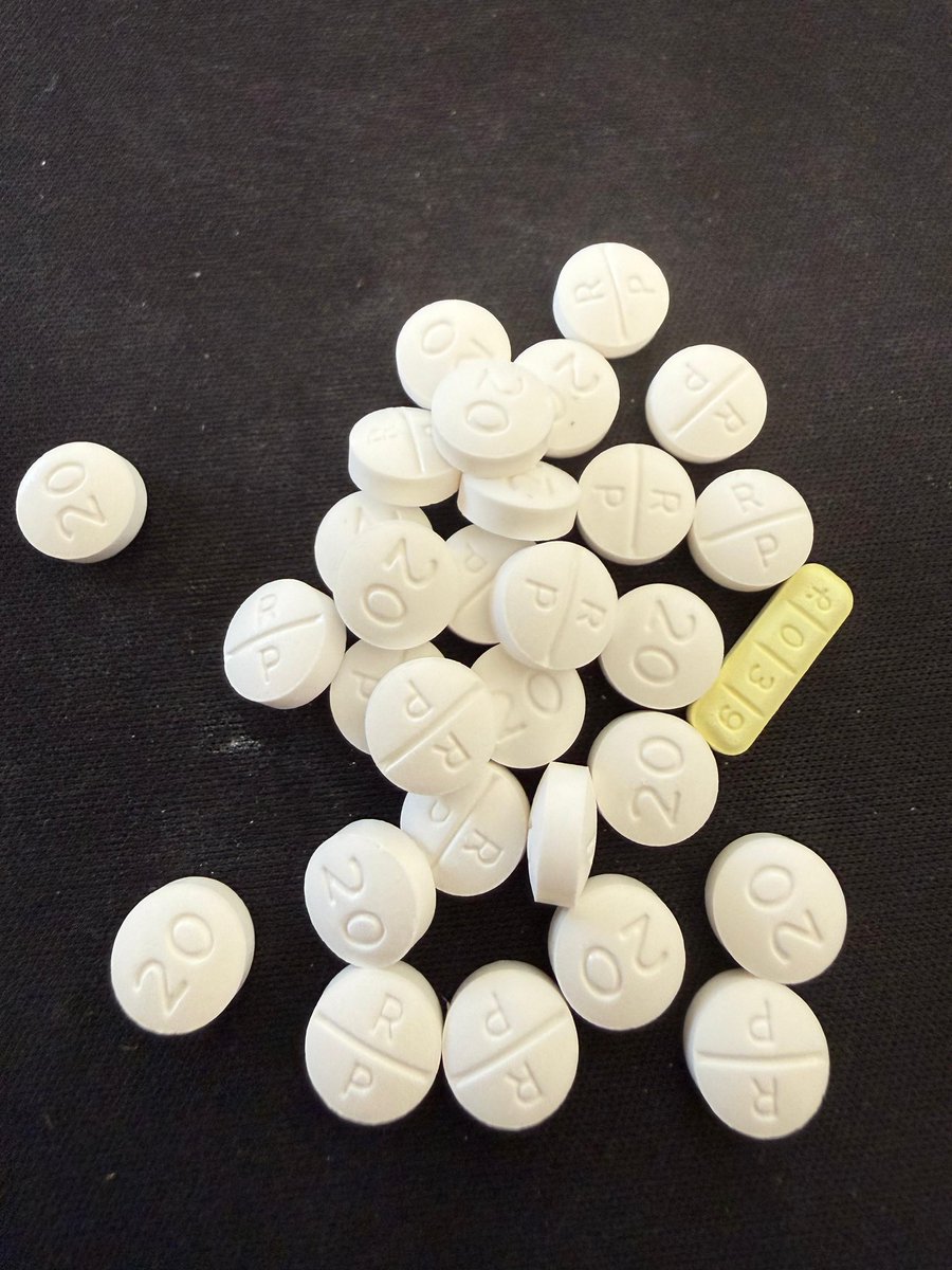 altonlandryy's tweet image. Order in, order out. Up in the air, same day. Fortune Falls Health Inc. &amp;amp; team will take care of all your needs: real Rx, honest, consistent, and delivered fast. Jeff Bezos has some competition. #props #RealRx #✈️ 🚀📦 @whodontgotluck