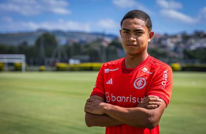 tombogert's tweet image. 🇧🇷 Sources: Orlando City finalizing a deal to sign Brazilian defensive midfielder Luis Otávio from Internacional. @CLMerlo 1st.

Otávio, 18, already has 27 first team apps for Internacional in Brazil. Highly rated d-mid.

U-22 Initiative deal.