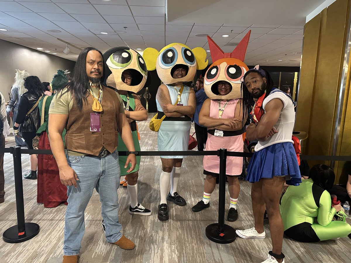 TheFractionator's tweet image. I lift because it’s fun as shit buuuuut also so I can fill out my Sailor Moon costume. That’s it , that’s the tweet
