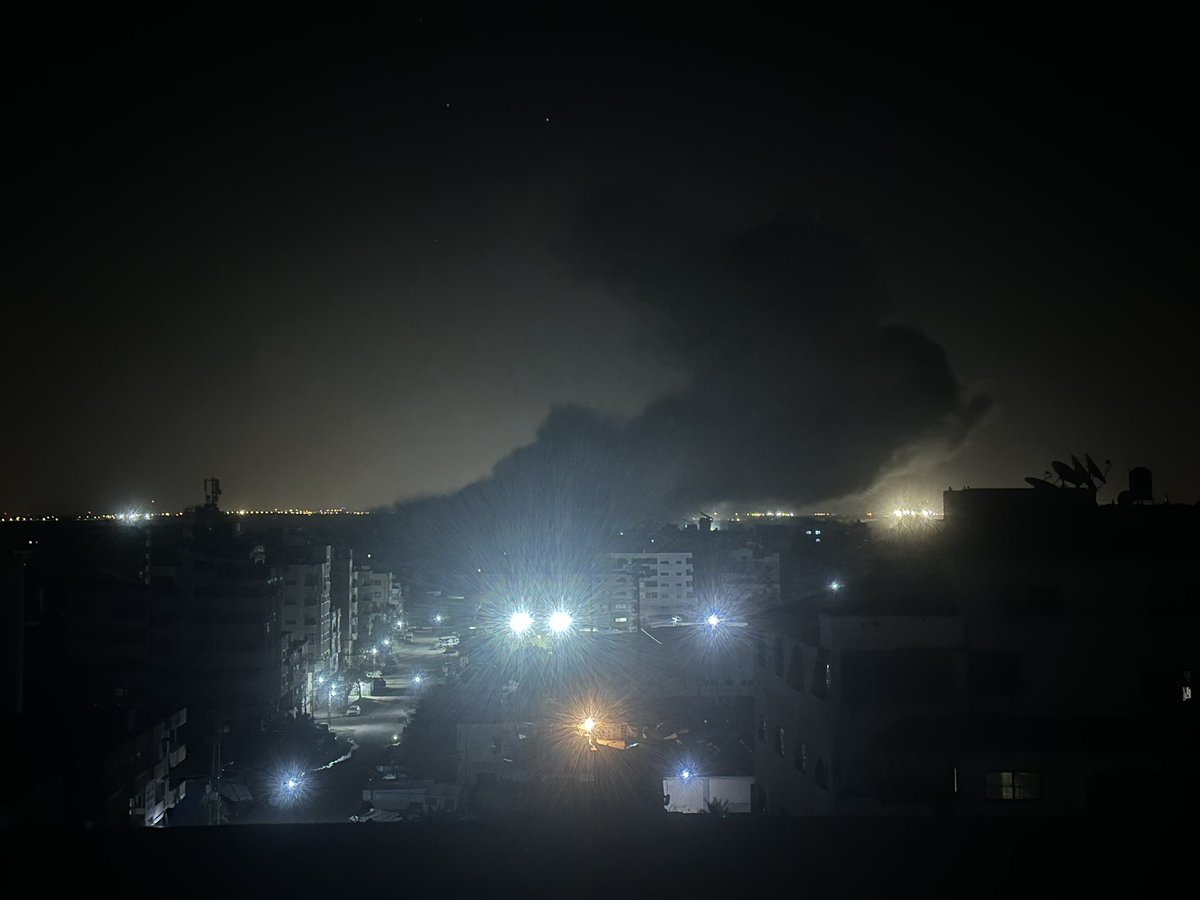 madhoun95's tweet image. Gaza right now, ceasefire is a lie! 
#GazaUnderAttack