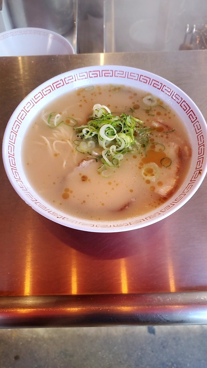 amatu_cc's tweet image. 大阪着からの1食目