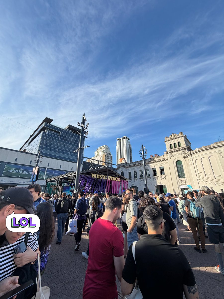 wildbambii's tweet image. Nice ending @EFDevcon

 #DevCon2025