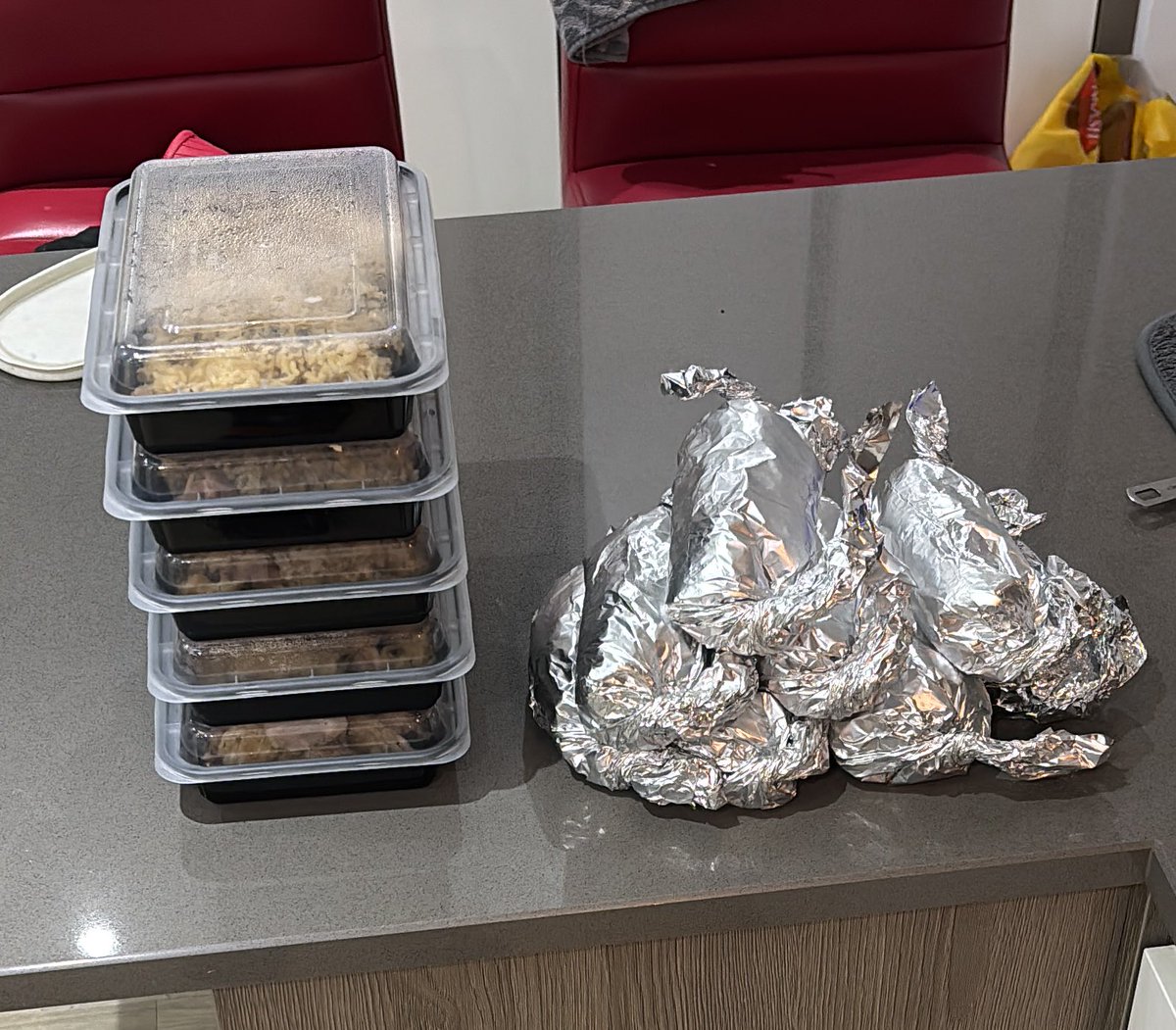 Meal preps done, there’s a good week ahead. 

Stay positive and have a good week all.