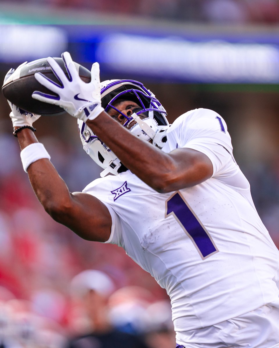 TCUStatsInfo's tweet image. With 79 yards today, @TCUFootball&apos;s Eric McAlister has 1,020 receiving yards to become the sixth Frog receiver to post a 1,000-yard season

Top single season marks...
3. J. Reagor, 2018 - 1061
4. J. Bech, 2024 - 1034
𝟓. 𝐄𝐫𝐢𝐜 𝐌𝐜𝐀𝐥𝐢𝐬𝐭𝐞𝐫, 𝟐𝟎𝟐𝟓 - 𝟏𝟎𝟐𝟎

#GoFrogs