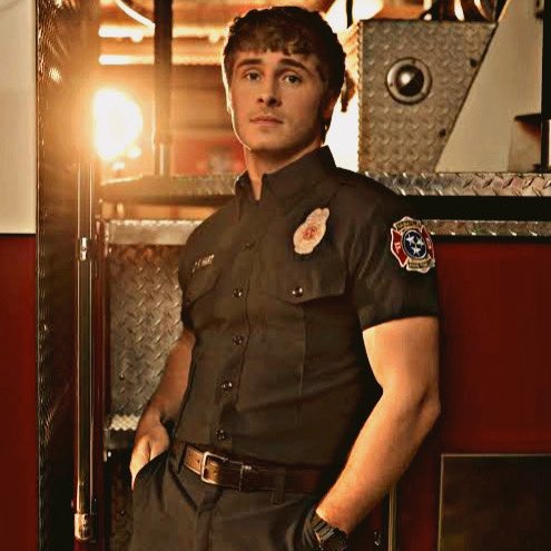 WildestHeir's tweet image. “I save people. It’s what I 𝒅𝒐.”
🐺🩸🌕
Tatum “Tate” Grey Anselson | North East Atlantic Pack
Wolf-human hybrid
Son of Nik Mikaelson &amp;amp; Hector Grey
BETA verse
Wolf shifter
Sub/vers-bottom
Gay as fuck
Au. Ms&amp;amp;Mv
Cautious &amp;amp; forthright
Sweet
OC &amp;amp; #RP storylines

#hallowedmoon