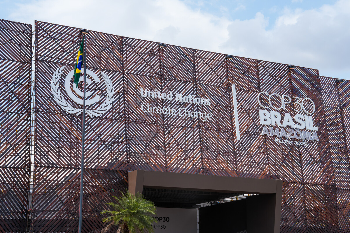 ActionAidUSA's tweet image. 📣 Big step at #COP30: A global Just Transition Mechanism has been agreed❗👏  This is a win for workers, women &amp;amp; communities 💪 

But the work isn’t done. Time to ensure it works, is funded, and is inclusive

Read more 👉 actionaidusa.org/news/cop30-gif…

#ClimateJustice #JustTransition