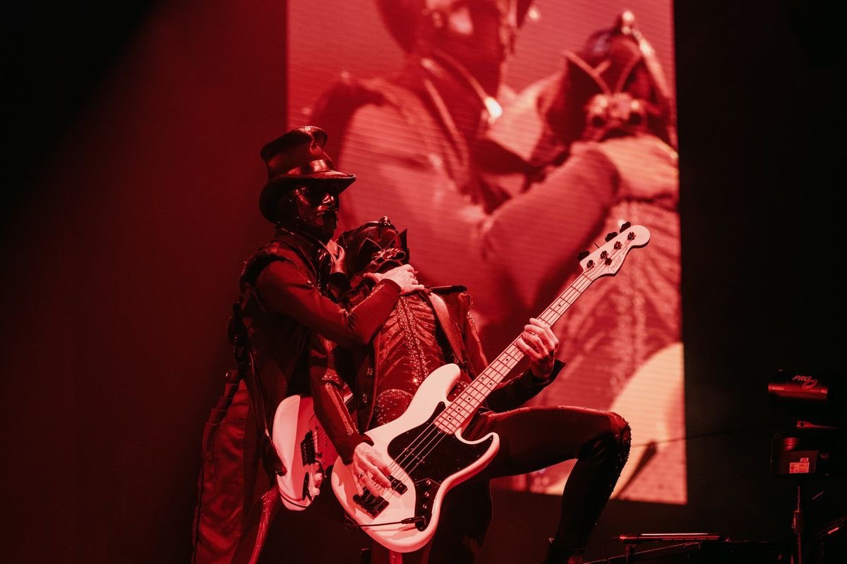 TrashPanda427's tweet image. Went from “you’re mine” to “he’s mine”