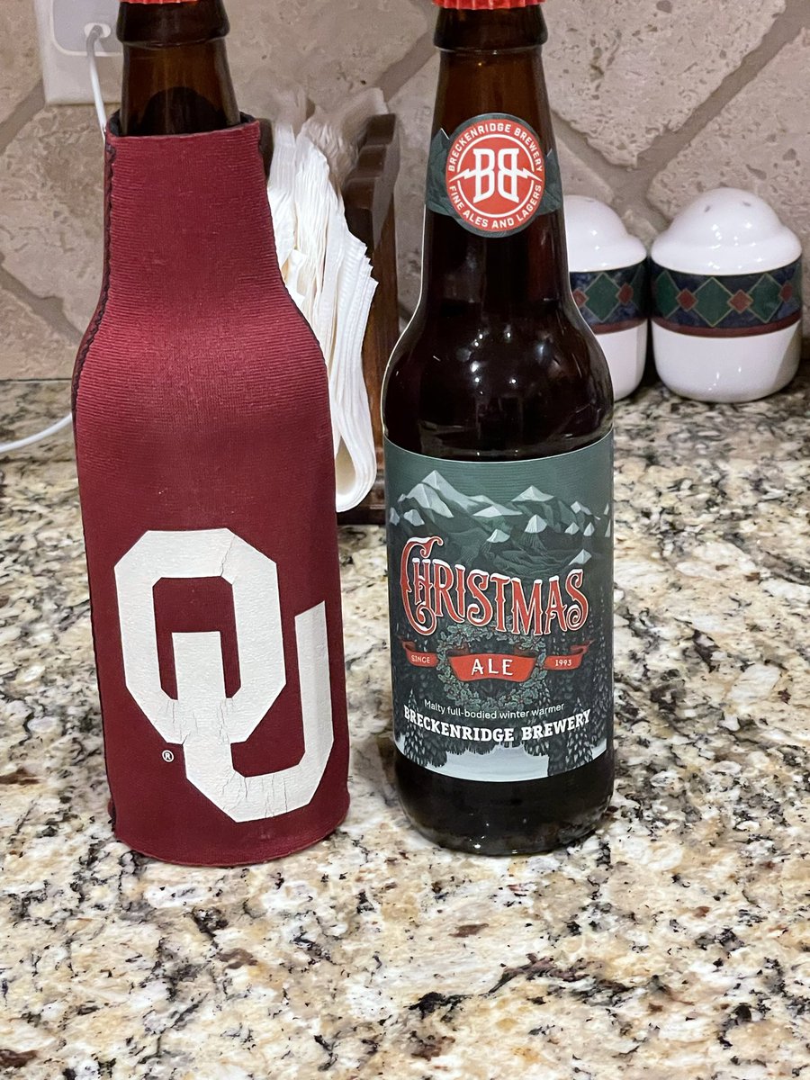 DToddWhitney's tweet photo. Victory beer! https://t.co/cgPiRRLkni