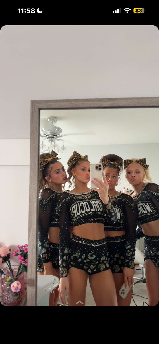 jennadavis002's tweet image. wkco w/ my sisters 🤗🤗 #wcss #shootingstars