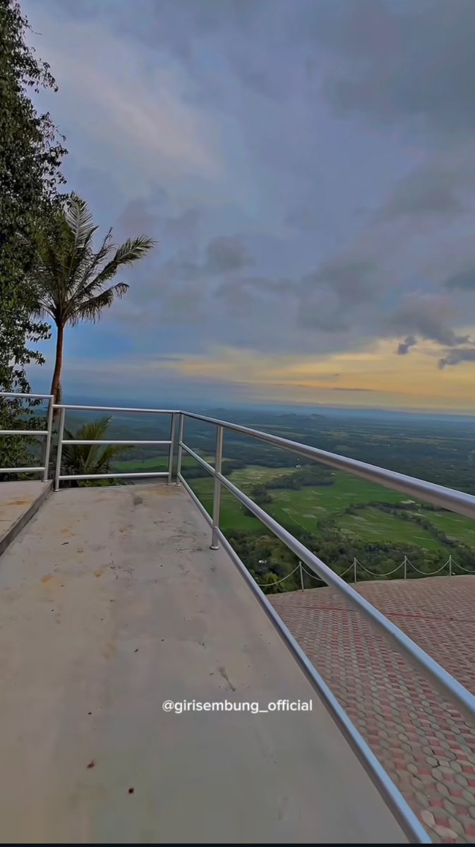 panoramaKP's tweet image. ● Spot SENJA dan SUNRISE di Kalibawang, Girisembung.

● Foto dikirim oleh : @girisembung_official
● Lokasi : Girisembung, Kapanewon Kalibawang, Kulon Progo, Yogyakarta.
#panoramakulonprogo
#kulonprogo
#jogja