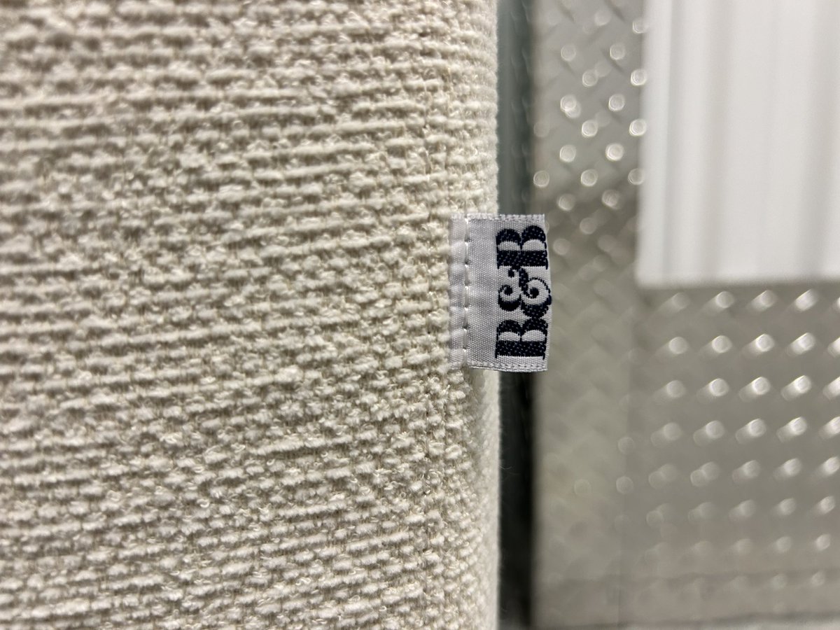 CollinBottrell's tweet image. Picked up this insane sectional back in August.

Retails for $23k US directly from B&amp;amp;B Italia.

Let’s see what we get for it.