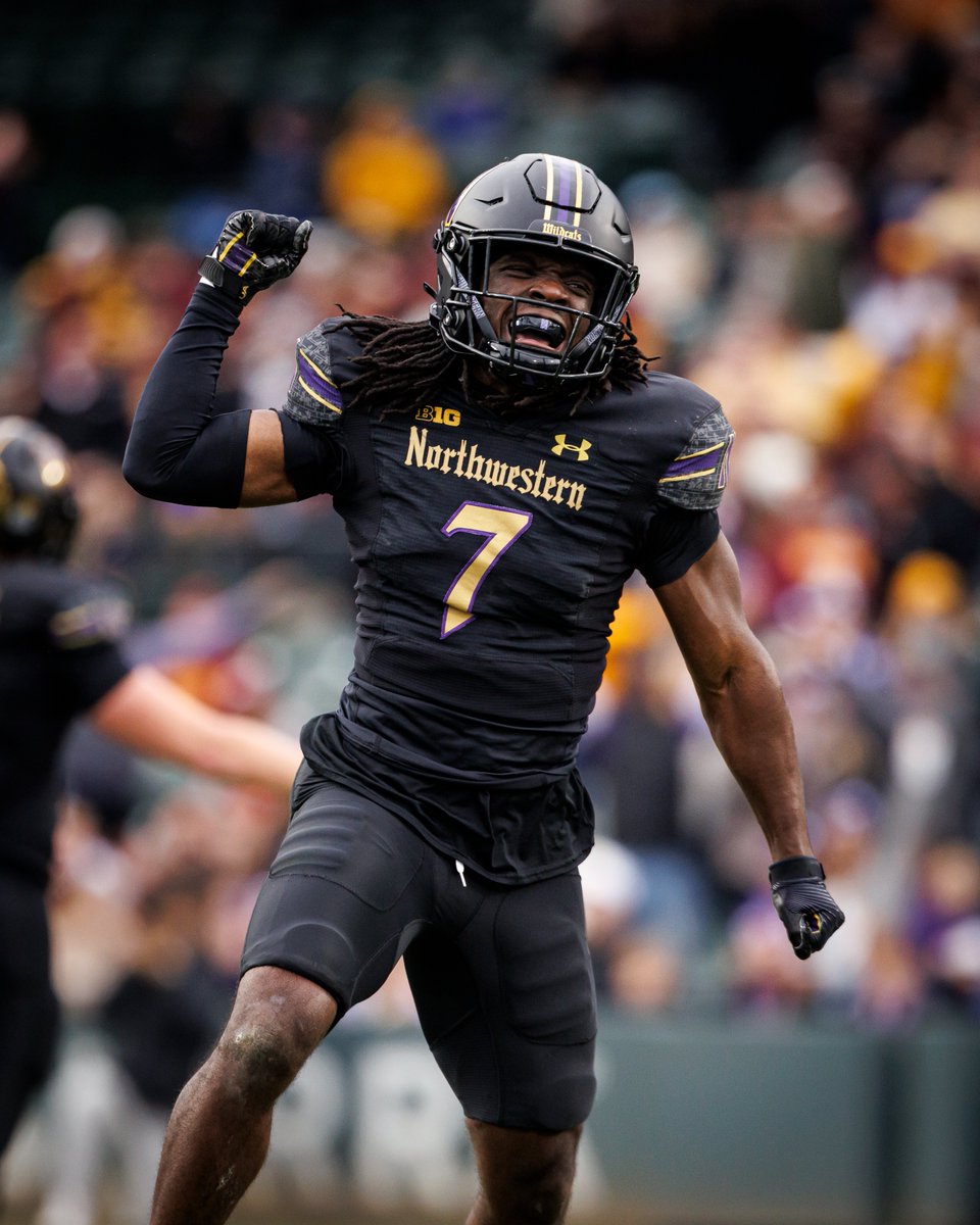Northwestern Football tweet media