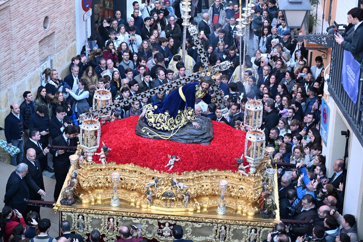 Hermandad y cofradía de 10 en todos los sentidos 

#150Penas