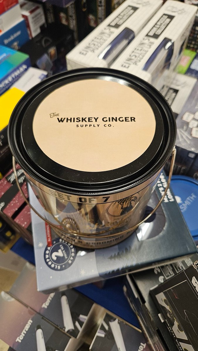 DocBakedBeans's tweet photo. Um.... @whiskeyginger_ think theres a company infringing here... https://t.co/4cjtb5lZDi