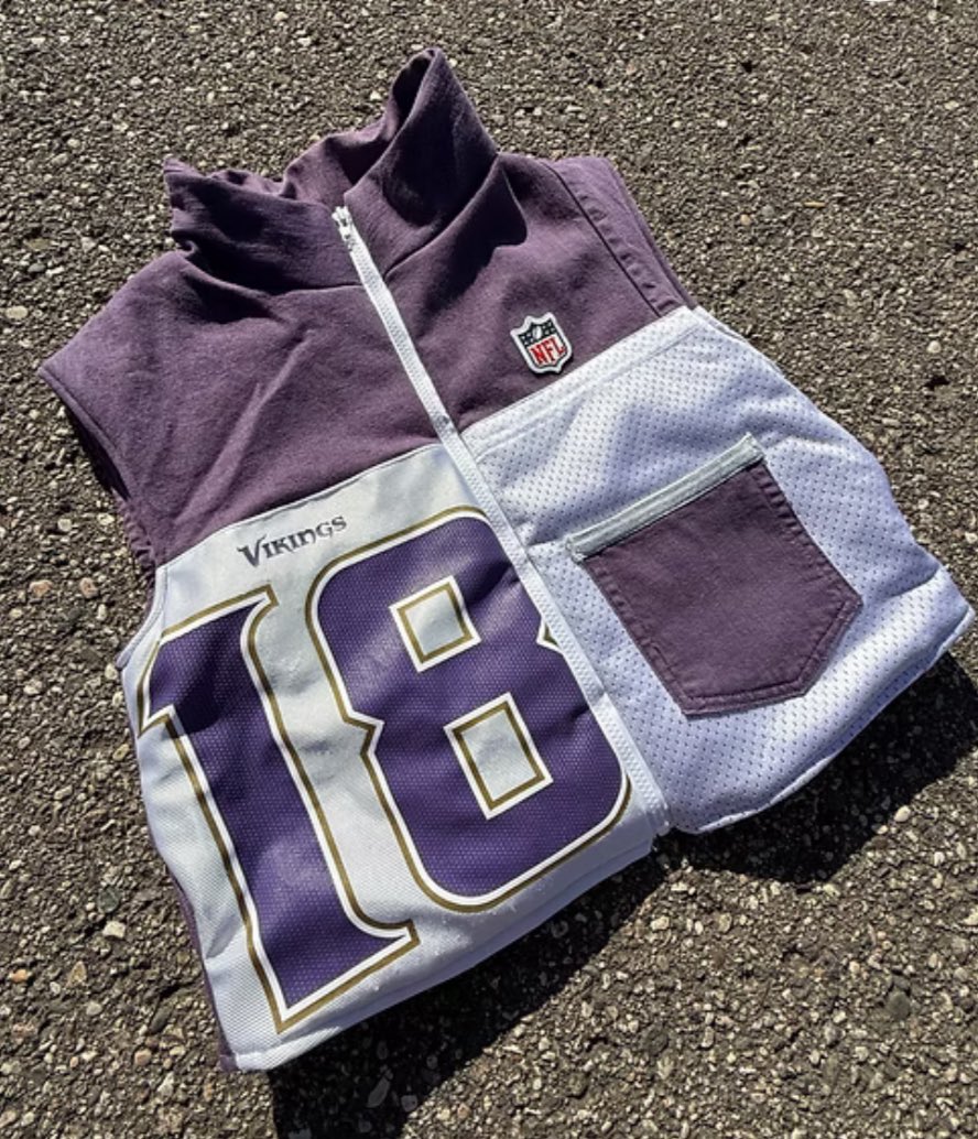shelbytweten's tweet image. Last vest available from our recent drop! 🤯 

Link to vest:

ariesarchive.com/product-page/j…

#skol