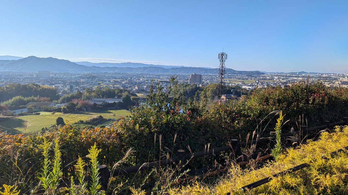 Model_Azumaudo's tweet image. おはようございます。ただいま紀ノ川SAです。
宣言通りツーリングです。海の見えるコーヒーと、iiba模型が目的地。
寒いねー！