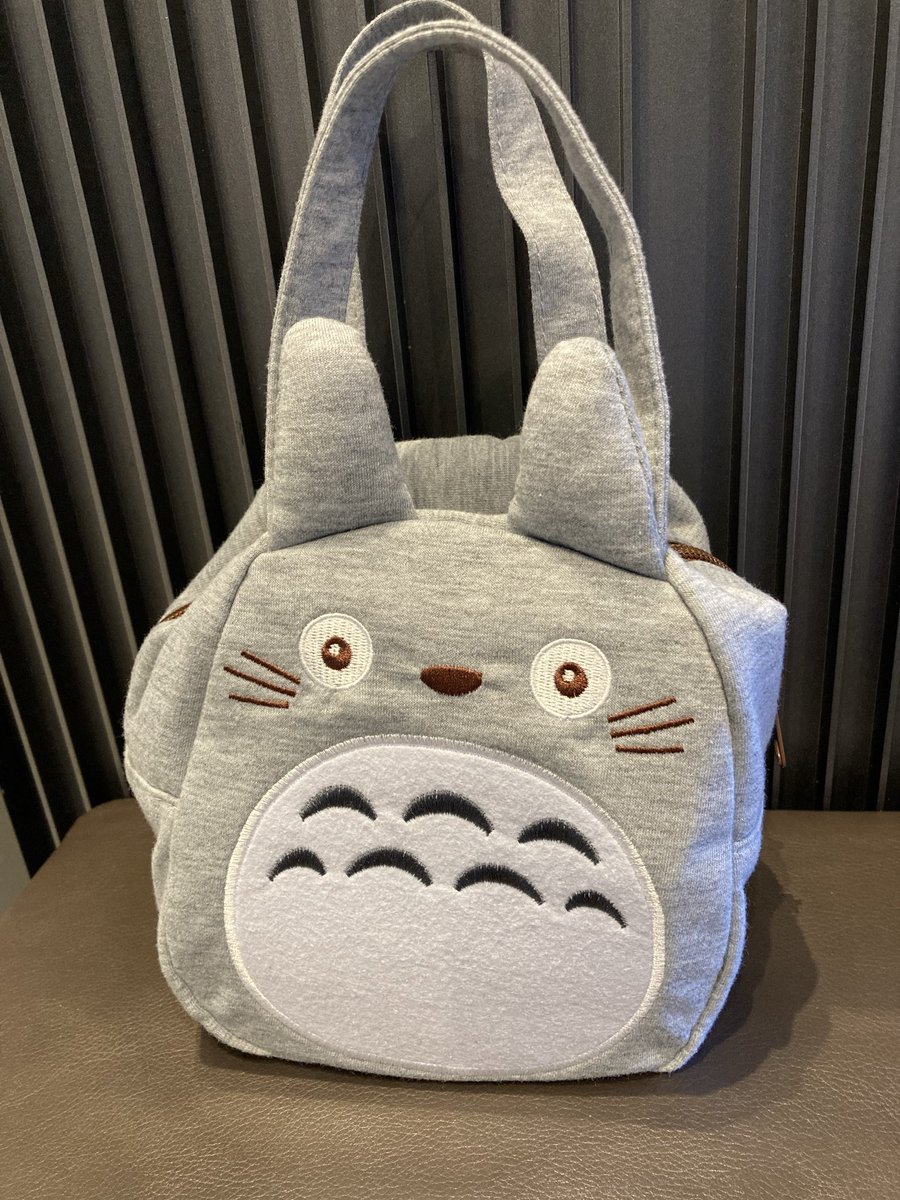 miho_copi's tweet photo. 今日はこっそり
娘のお弁当袋を
借りてきた😁
トトロ、可愛い🩷 https://t.co/N8rZZRbjb8