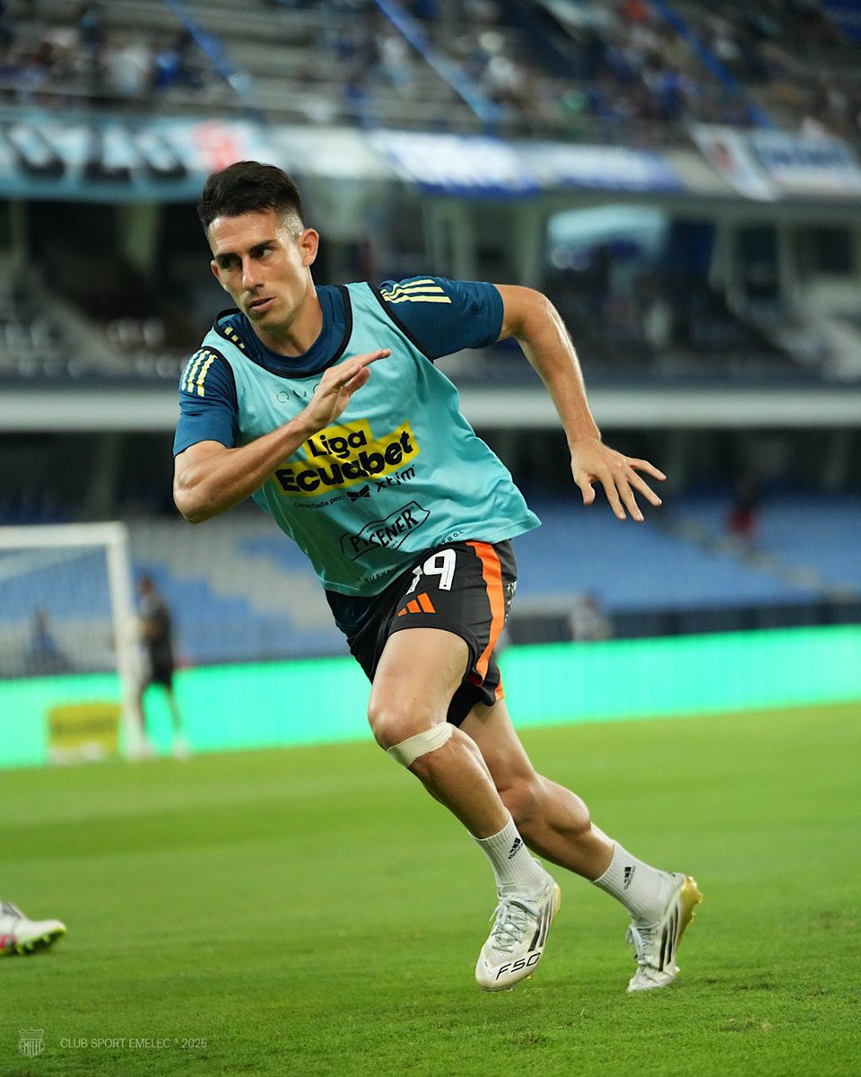 CSEmelec's tweet image. Calentamiento ✅

#CSEvsSDA #LigaEcuabet
#VamosEmelec ⚡️