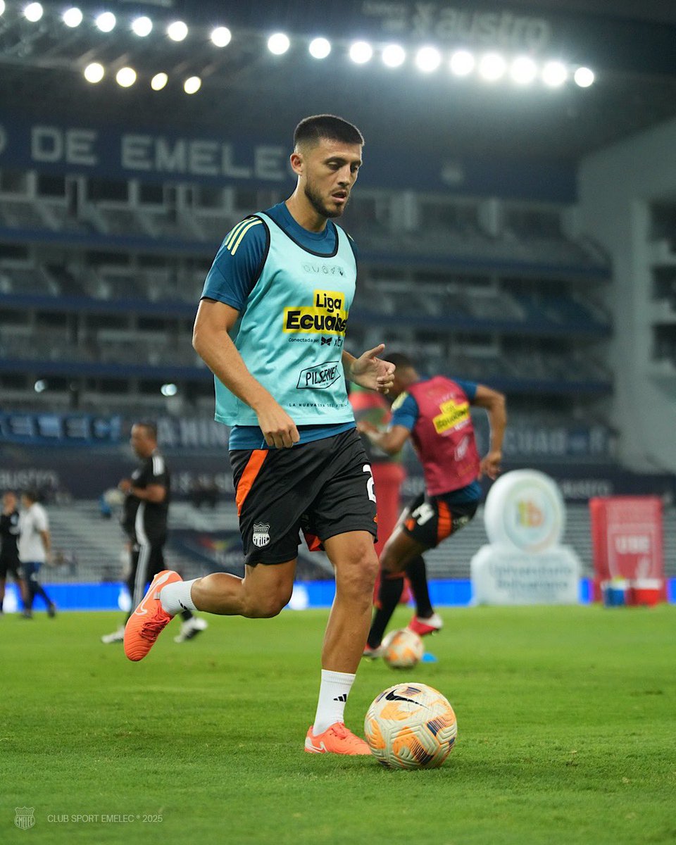 CSEmelec's tweet image. Calentamiento ✅

#CSEvsSDA #LigaEcuabet
#VamosEmelec ⚡️