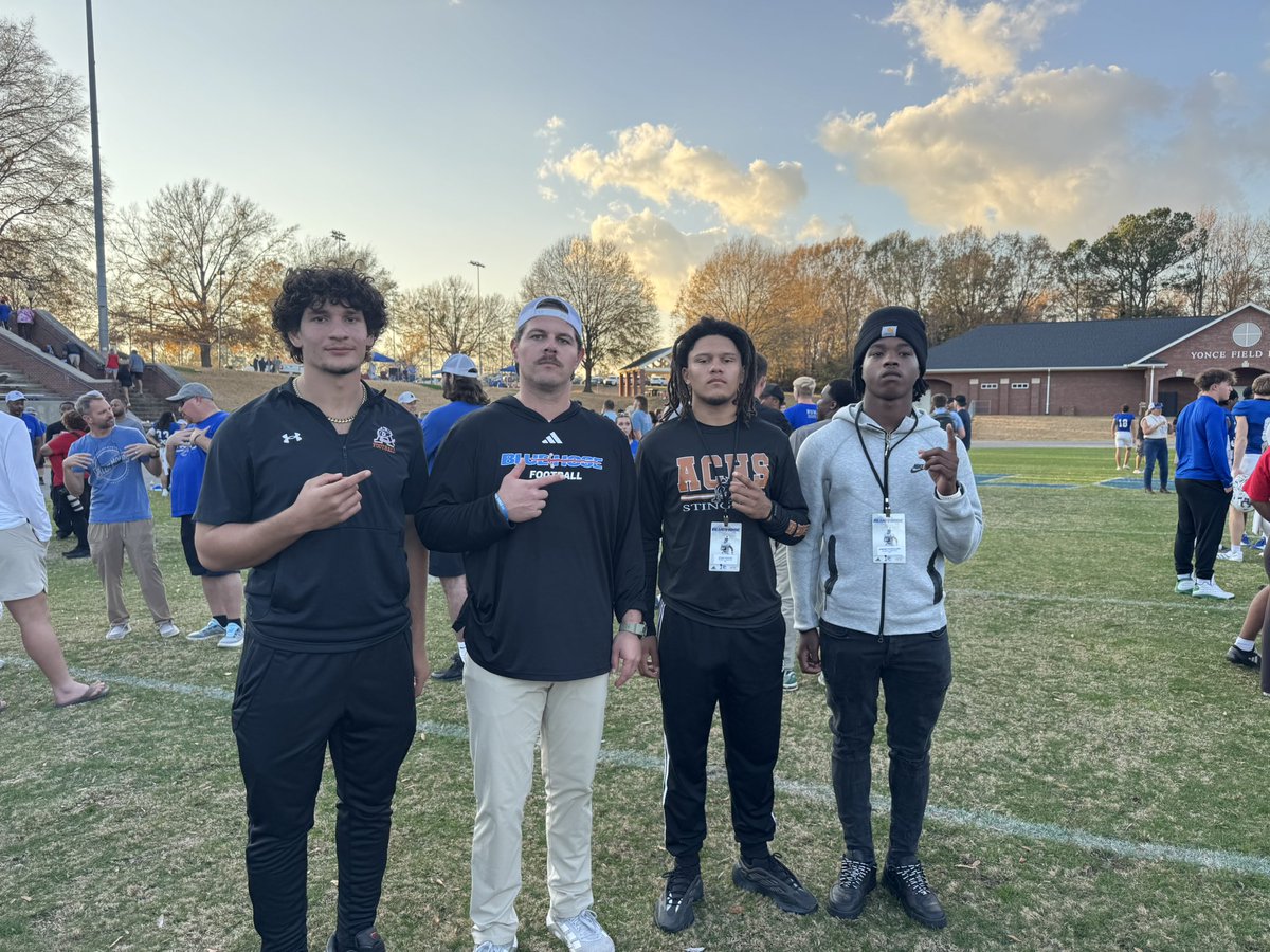 Grateful to go visit and watch a great game at <a href="/BlueHoseFB/">PC Football</a> this weekend.

<a href="/CoachGenoWR/">Nolan Genovese</a> <a href="/StepDurham/">Step Durham</a> <a href="/CS904_/">Coach Cam</a> <a href="/LennyJames_/">Lenny James</a> <a href="/bhernyscoutguy/">Brian Herny</a> <a href="/JabariMcMillan/">Jabari McMillan</a> <a href="/8millions_/">Ethan ”E5” Redding</a>